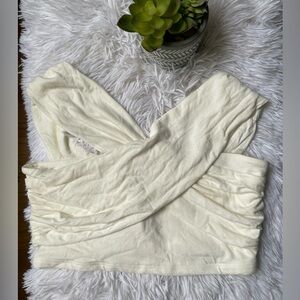 Naked wardrobe off shoulder Top 🤍